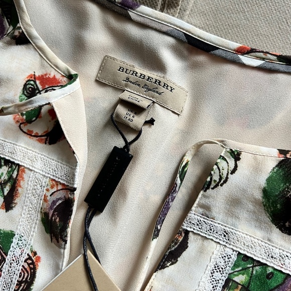 NEW Authentic with tags Burberry dress size 6 - Picture 3 of 4